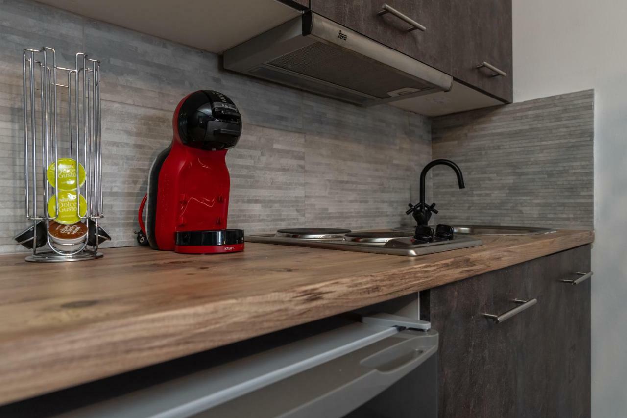Superb Industrial Style Lodge Heart Of אתונה מראה חיצוני תמונה